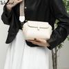 Yüksek Kaliteli Küçük Crossbody Omuz Çantası Kadın Trendi Lüks Tasarım Yağ Balmumu Deri Messenger Çanta Moda Bayan Çanta Çanta