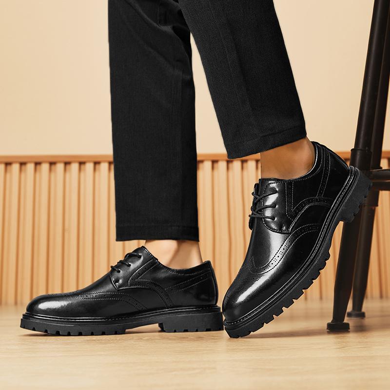 Brogue Men's formal leather shoes Fashionable classic British style Outdoor leisure business party Wedding groom's Black shoes