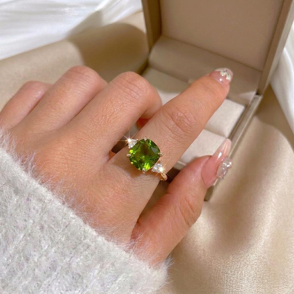 Luxury Fashion Green Zircon Ring For Women Gold Color Shiny Crystal Square Finger Ring Wedding Party Anniversary Charm Jewelry