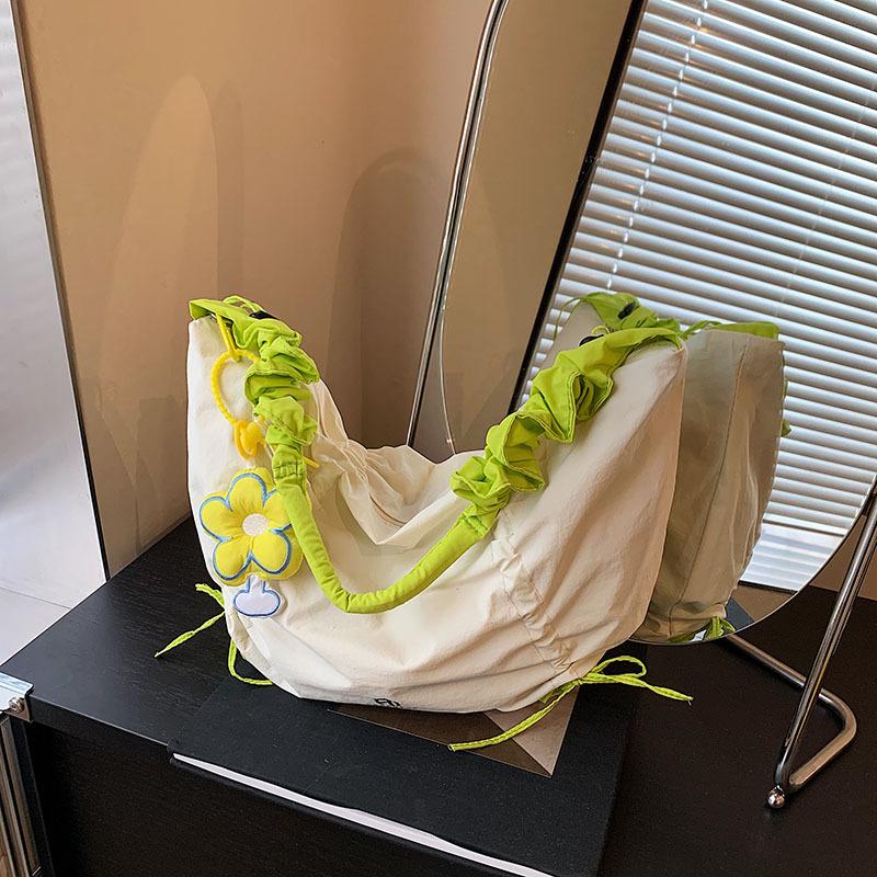 Summer niche bag women's new fashionable large-capacity shoulder messenger bag class commuter dumpling bag