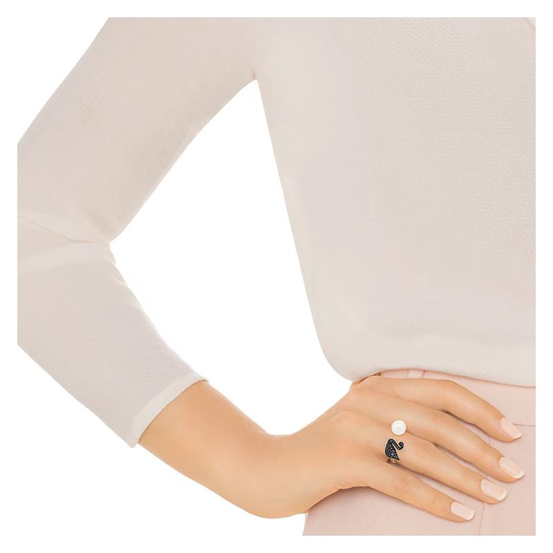 Swarovski IKONICKÝ ČERNÝ LABUŤ Elegantní prsten ve tvaru perly Dámský Černý 5296471+5296470+5256266