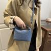 Niche design bag women's fashion new slanted shoulder bag seasonal retro handbag versatile pillow bag