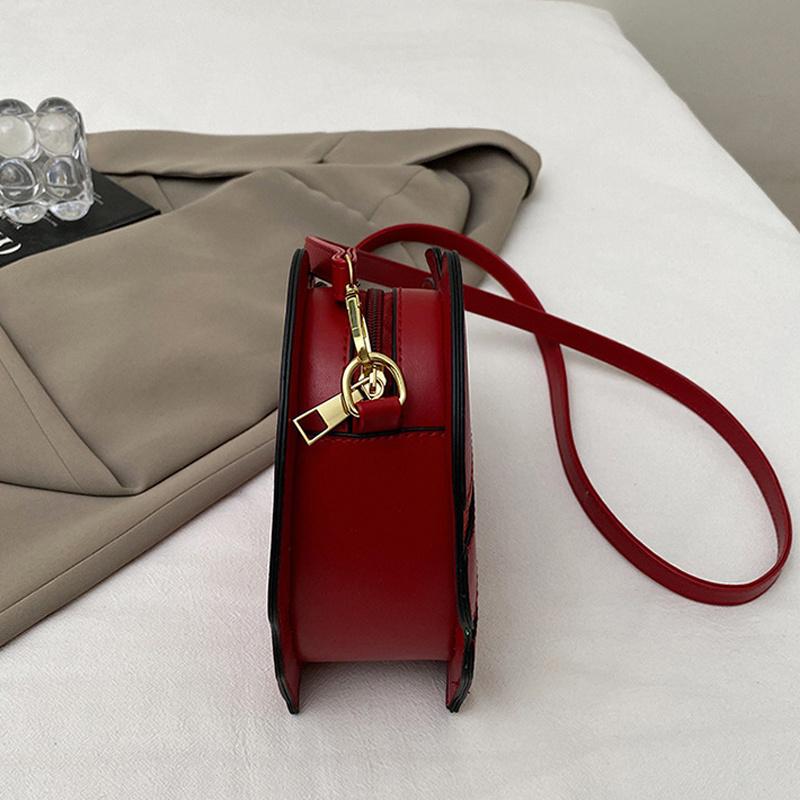 Leaf Shape Crossbody Bag Creative Brand Fashion Design Women Multiple Colors Elegant Mini Handbag Messenger Bag AVE