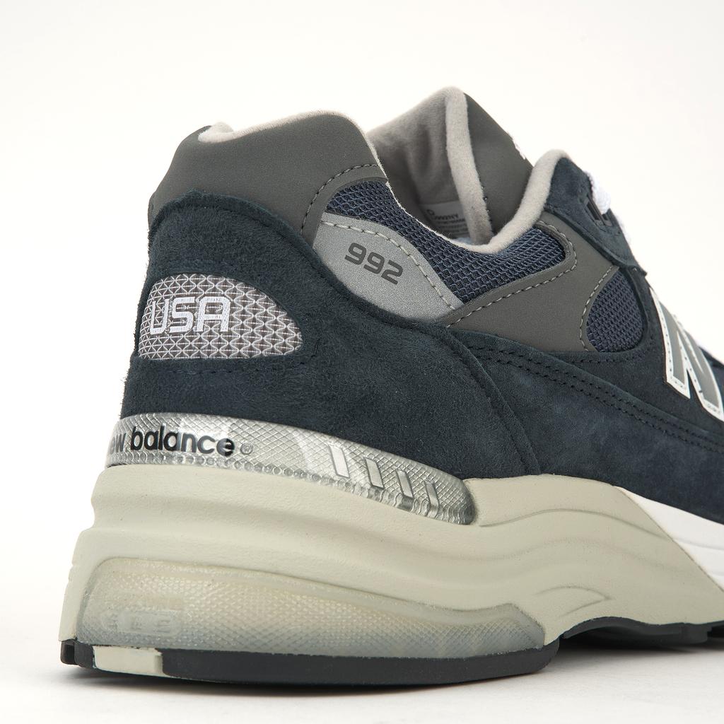 New Balance 992 Fabriqué aux États-Unis Bleu Marine Sneakers Unisexe Bleu U992NY