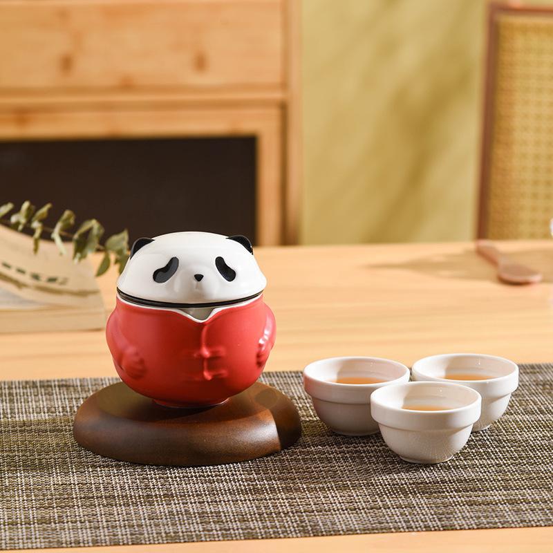 Ceramic Kung Fu Teaware Sets Creative Panda Tea Set Household Portable Travel Teacups One Pot Three Cups with Gift Box Drinkware