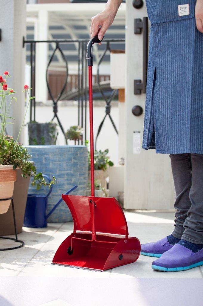 Hayakawa Kogyo Steel Colored Red Dustpan,