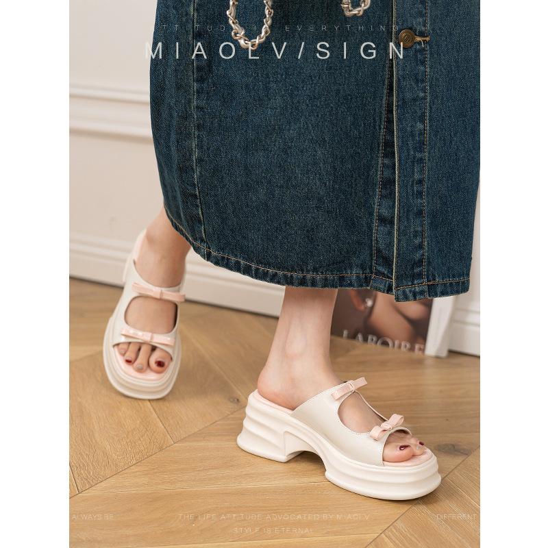 Sweet limited~ platform sandals women's 2025 new muffin wedge heel open-toed half slippers fashion outer wear increase