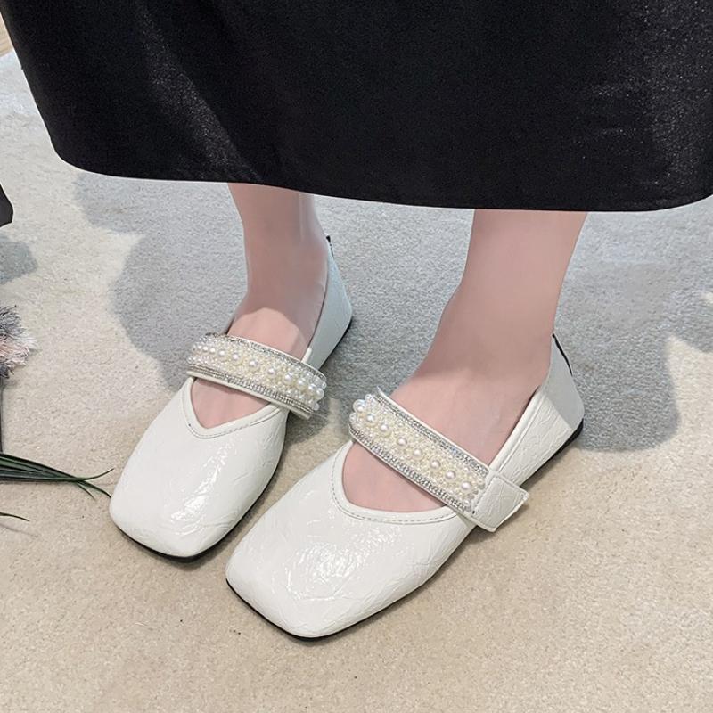 Fashion Summer 2025 Flats Mules Women Shoes Slingback Slippers Women Designer String Bead Square-toed Sandals Dress Fashion Slides Women