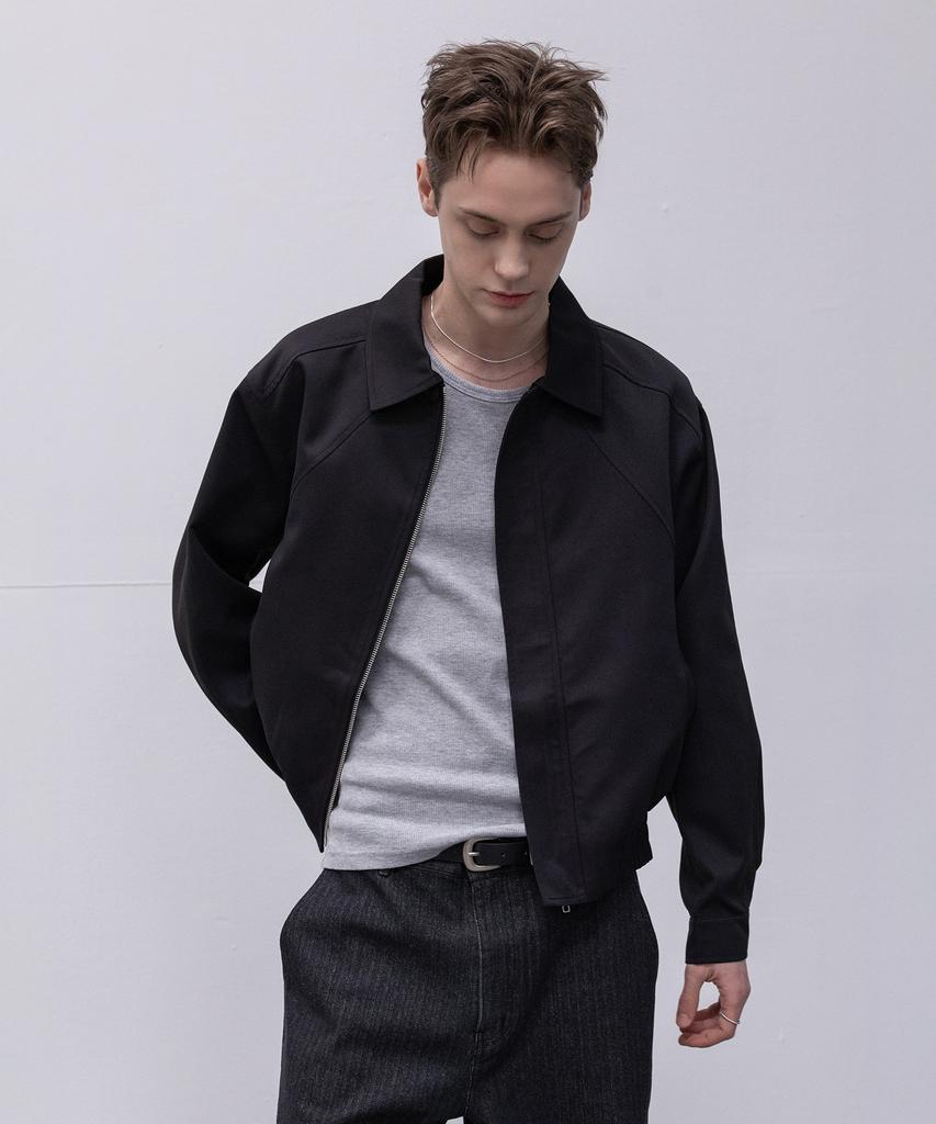 Decoroso Curved Raglan Blouson Jacket [Black]