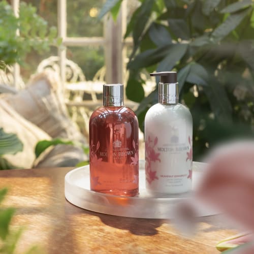 Official MOLTON BROWN Ginger Lily Hand Lotion 300ml. Moisturizing, Aromatherapy Cream with a Floral Infusion. Perfect for Dry Hands.