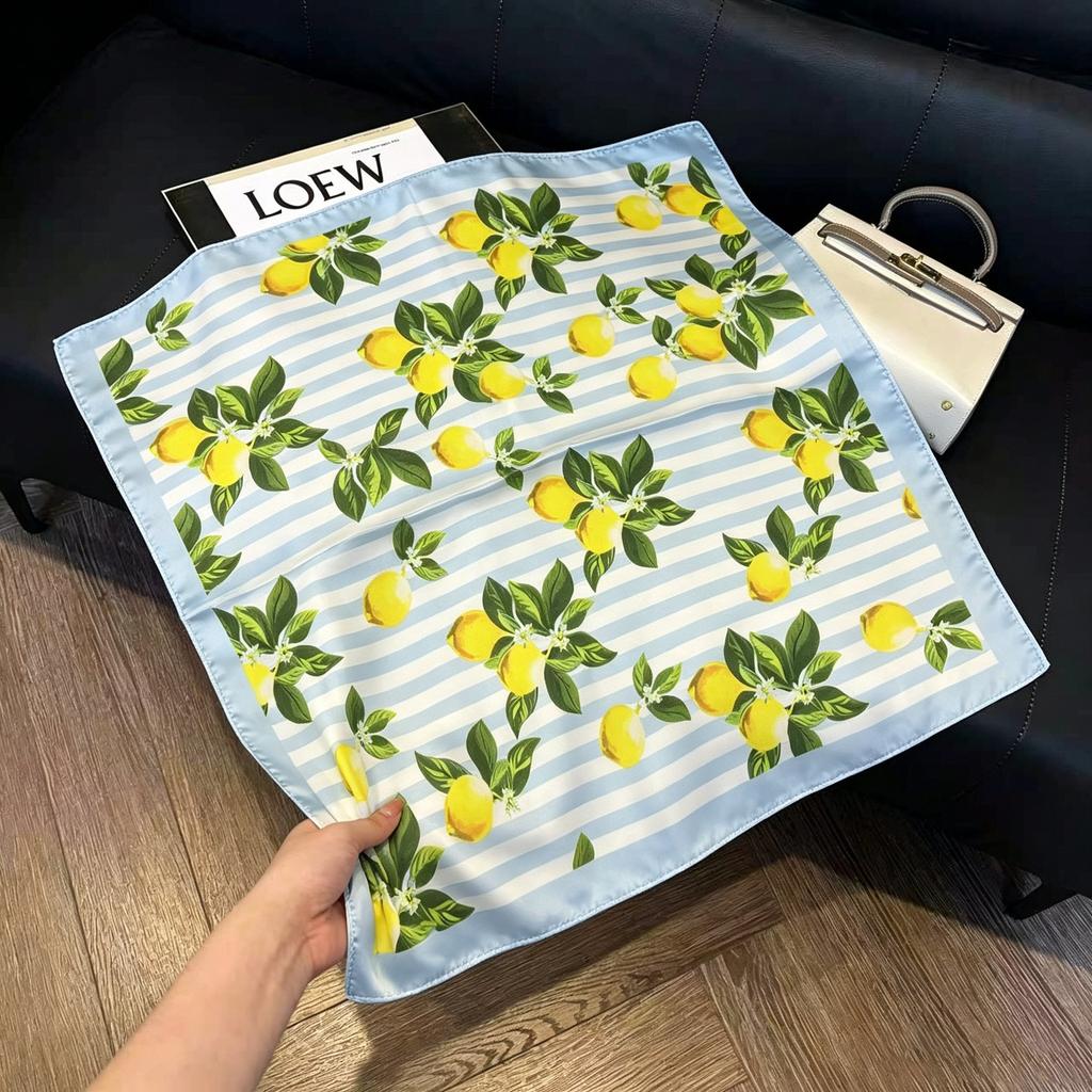 May Kaji Cashew Flower Square Scarf Retro Men's Silk Scarf Buckle British Style Scarf Men's Paisley Pattern Small Scarf Women