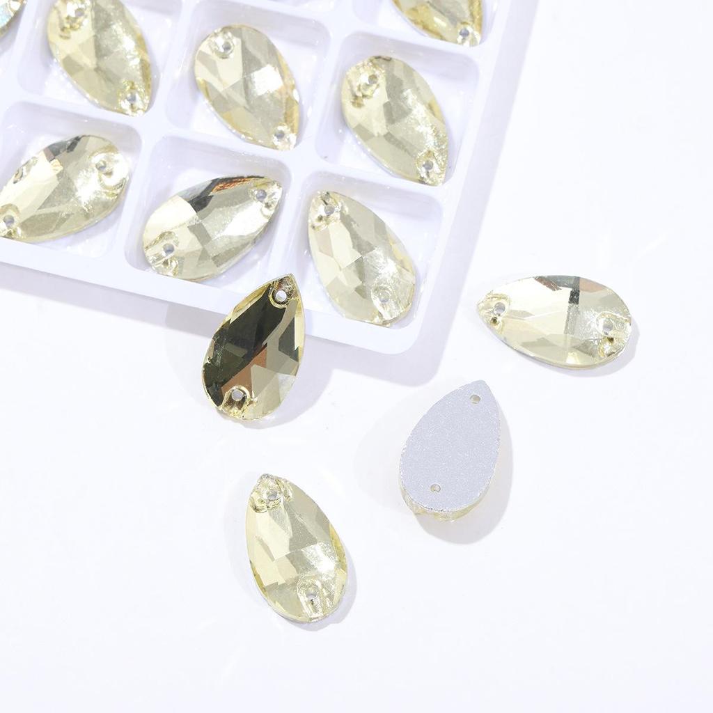 Strass Goutte à Deux Trous Cousus à la Main à Dos Plat pour Costumes de Danse
