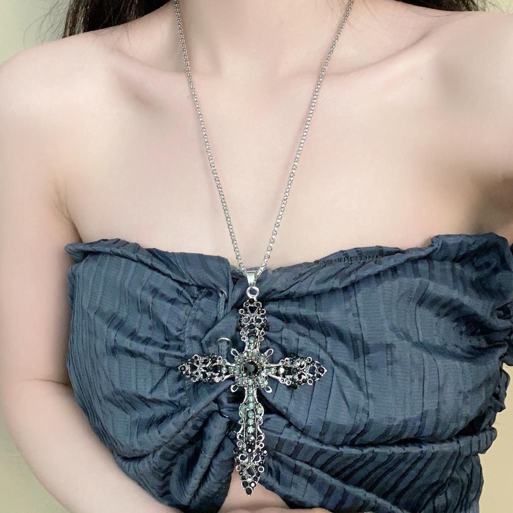Dark rhinestone cross pendant sweater chain retro sweet cool style personality hip hop street men's and women's necklace collarbone chain