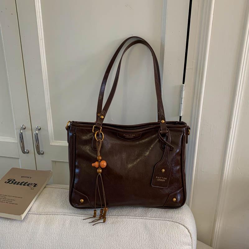 

Женская большая вместительная сумка-тоут кроссбоди из кожи цвета майярдового коричневого