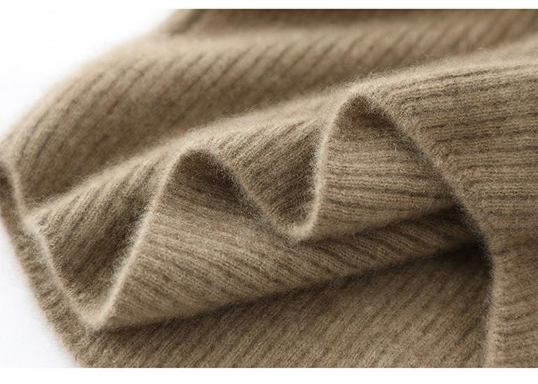 Women's Cashmere Ribbed Pullover Sweater – Round Neck with Buttons and Pockets, Autumn/Winter Collection