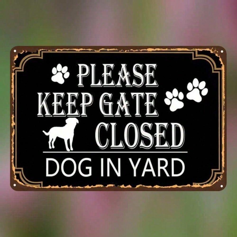 Vintage Keep Gate Closed Dog Sign, 2D Flat Iron Wall Decor, Pre-Drilled Holes for Home Office Kitchen