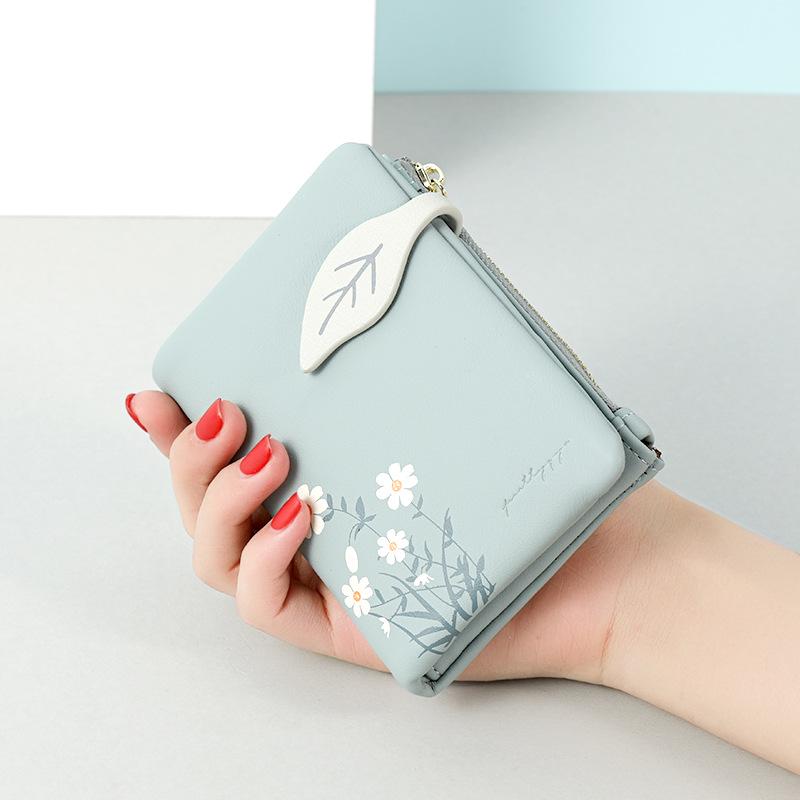 Women's Soft Leather Short Wallet with Multiple Card Slots & Daisy Print