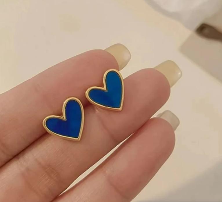 Wine Red Love Stud Earrings Female Temperament Niche Earrings Retro Little Peach Heart Earrings Ear Jewelry