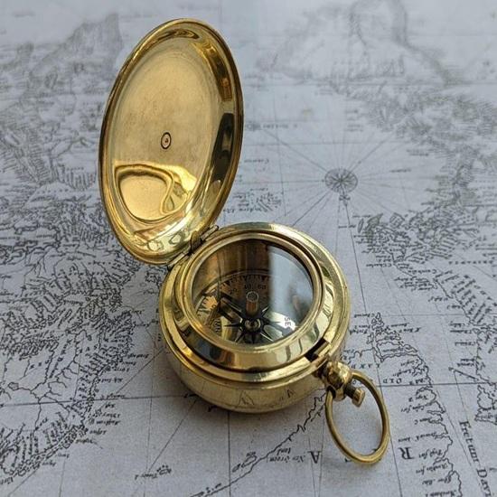Brass Compass Nautical Style Pocket Compass 5.08 cm Office Desk Decor Gift for Dad, Husband, Grandpa, Boyfriend, Birthday, Wedding, Anniversary