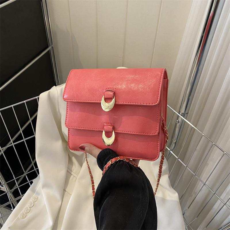 

Chic Crossbody Mini Square Bag For Women With Elegant Chain Accents Ideal For Fashion рожевий