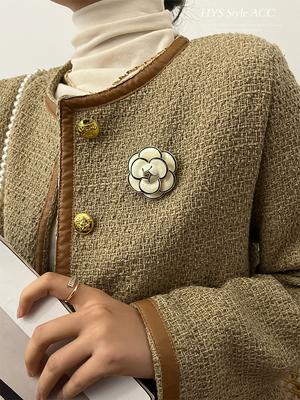 Xiaoxiangfeng Camellia French Retro Elegant Light Luxury Oil Dripping Celebrity Brooch Pin Foreign Corsage Women's