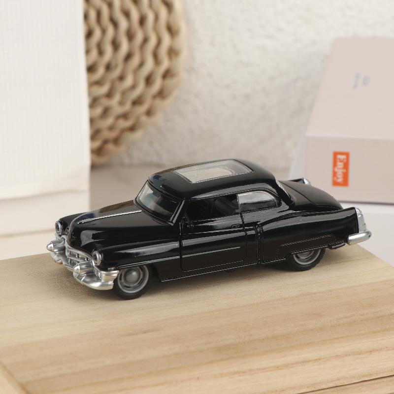 1/36 Realistic Alloy Car Model Retro Pull Back Car Toy Die-Cast Metal Toys Car Desktop Ornaments Home Office Decoration