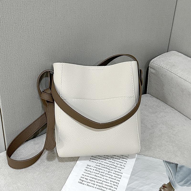 Leather Women's Bags, Messenger Bags, Women's New Large-capacity Commuter Bucket Bags, Niche Versatile Cowhide Shoulder Bags