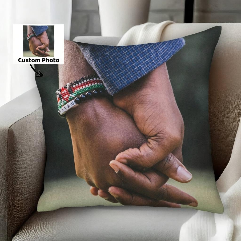 1 customized photo pillowcase suitable for family, relatives, friends, or pets. Made of 100% polyester fiber, machine washable