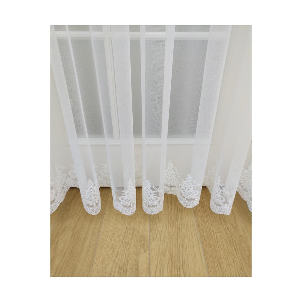 Tulle Curtain With Extra Use To Use Single Wing