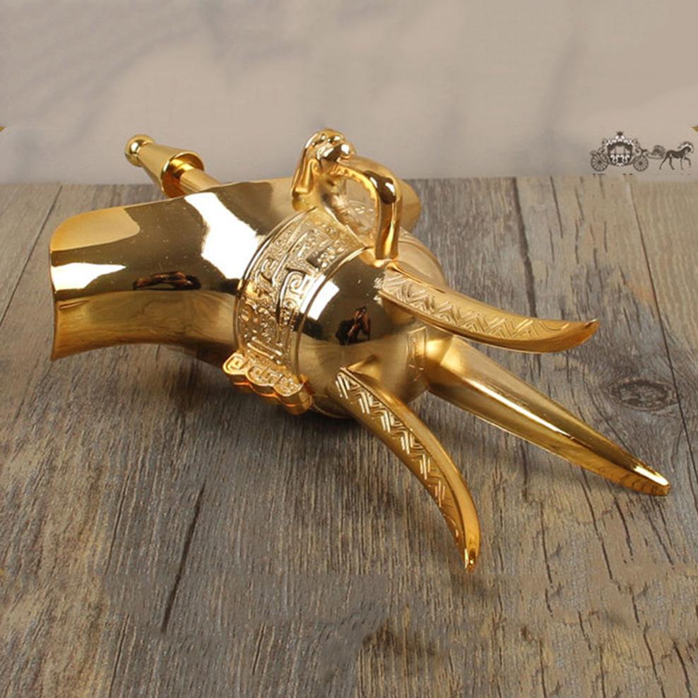 Ancient Chinese Emperor's Wine Cup Golden Vintage Wine Cup Three-Legged Goblet Antique Liquor Glass Alloy Wine Set Home Decor