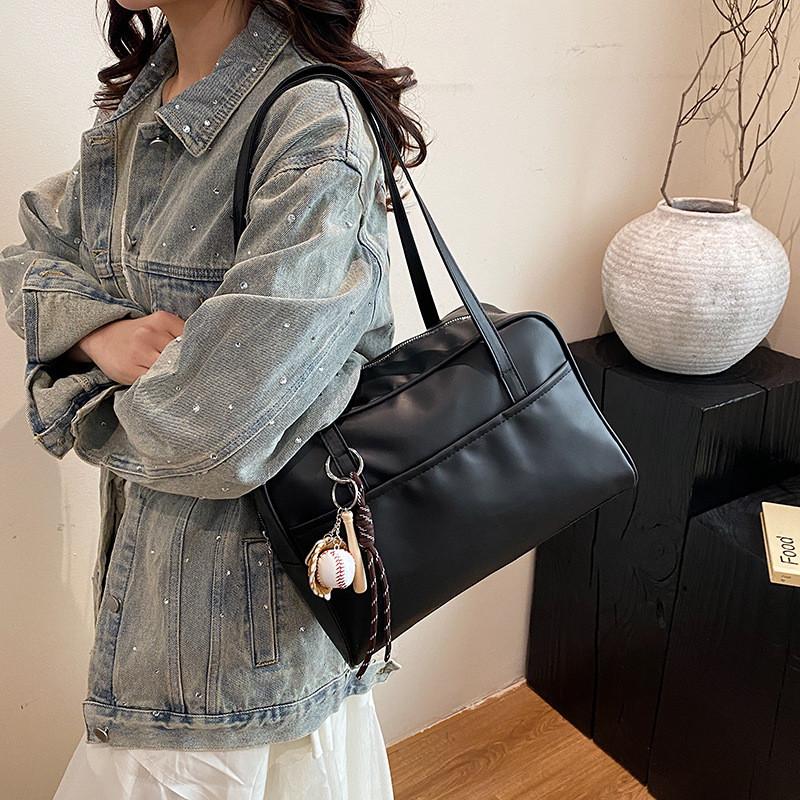 Street Style Pu Tote Bag For Women With Large Capacity And Zipper Closure For Daily Use