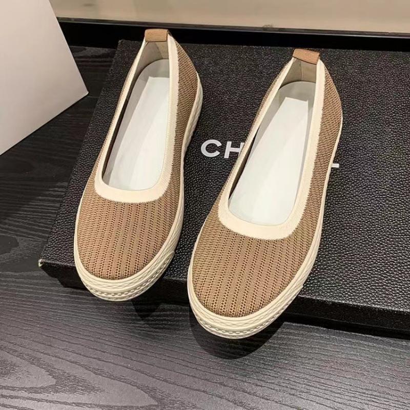 Dámské letní boty rybářky s kulatou špičkou a mělkým výstřihem, na silné podrážce, pohodlné, prodyšné, nazouvací, ležérní boty