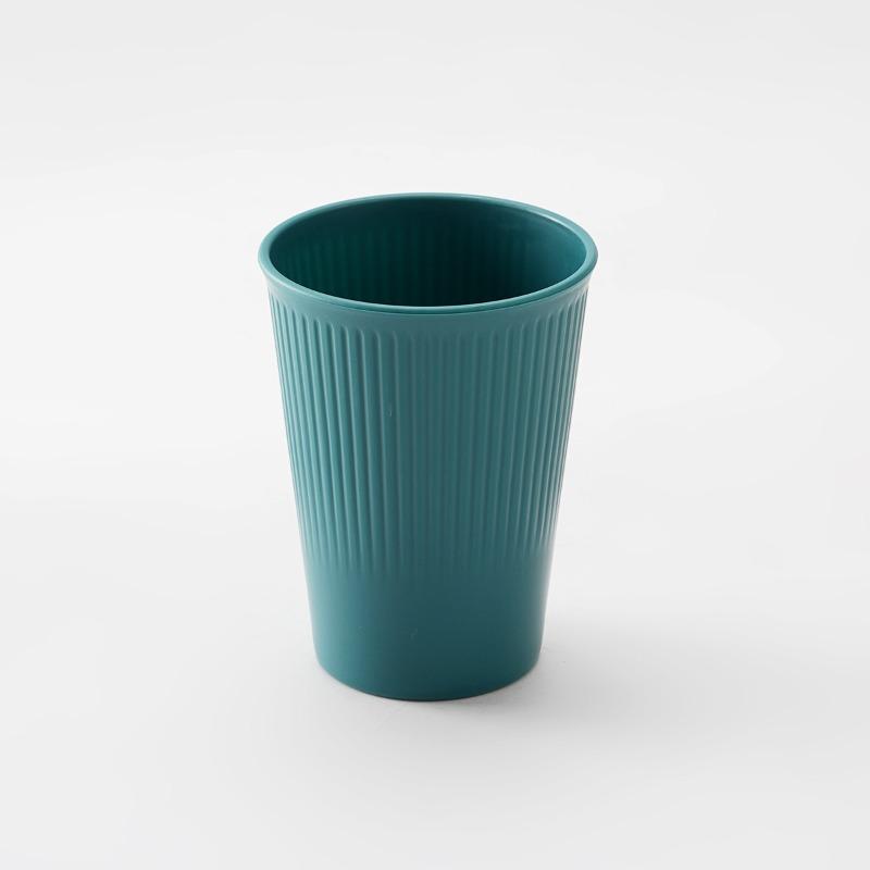 PP-Wasserbecher - Haushalts-Kaffeebecher-Set - Einfacher und kreativer vertikaler Muster-Kunststoff-Wasserbecher - Zahnbürstenbecher - Mundspülbecher