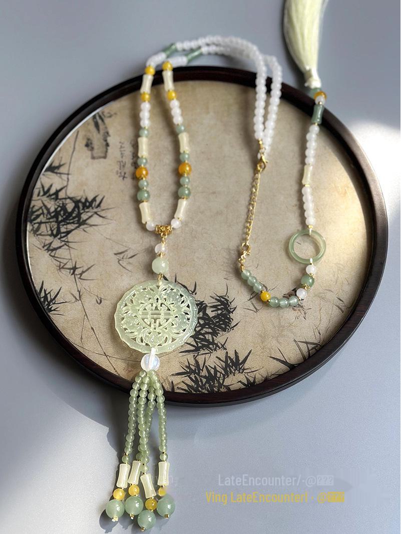 

Ожерелье и юбка в стиле династии Мин с изображением лошадиной головы: Натуральный камень, стекло и аксессуары в китайском стиле [Новое поступление]