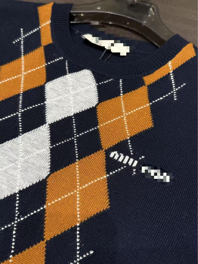 Miu Style Francuski Retro Hepburn Brązowy Argyle Krótki Rękaw Wełniany Top Dzianinowy (2025)