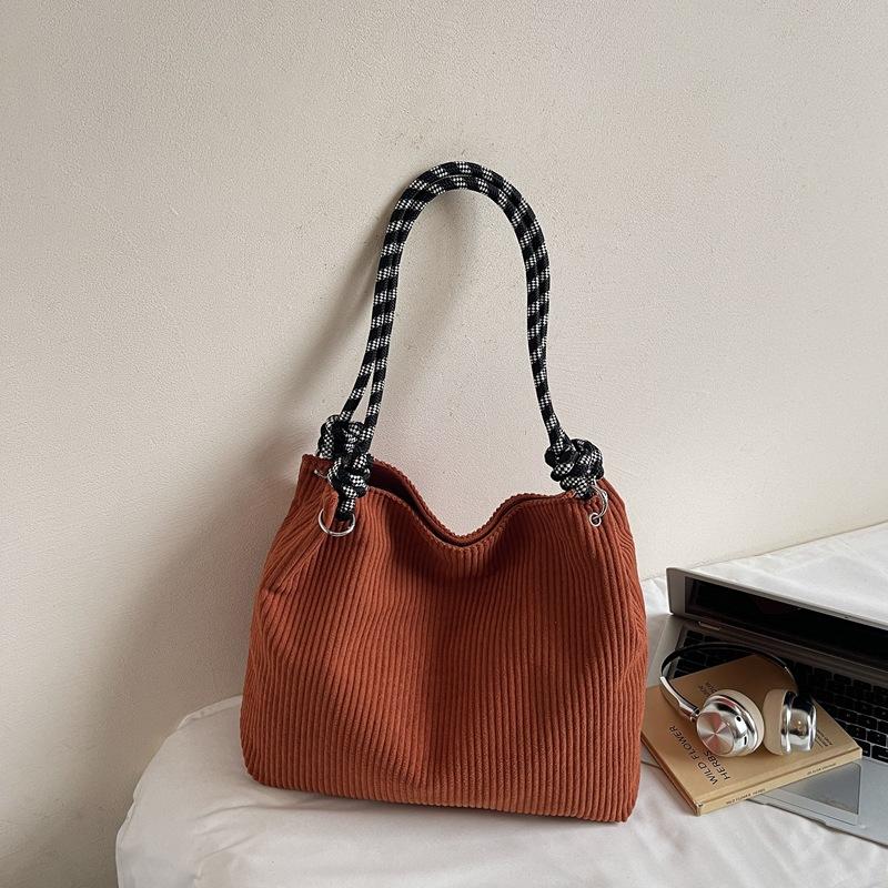 

2025 autumn new casual large-capacity women s shoulder bag popular corduroy fashion simple underarm bag trendy bag помаранчевий