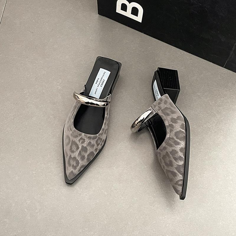 Pointed toe slippers summer new high-end simple slope heels cool slippers women's shoes