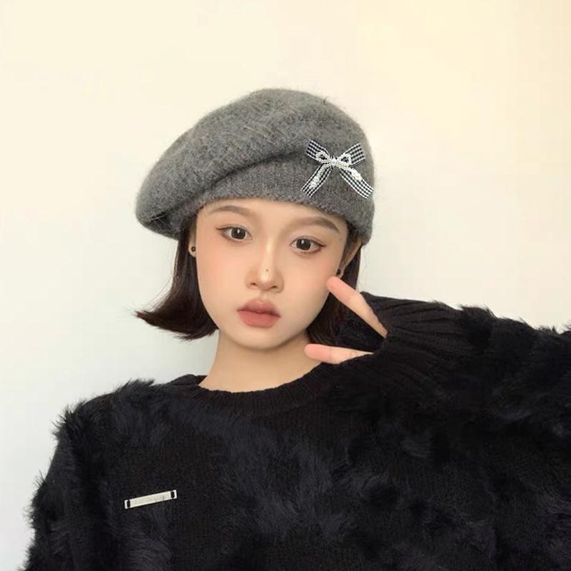 New Sweet Bow Knitted Beret Warm Versatile Big Head Circumference Showing Face Small Painter Hat