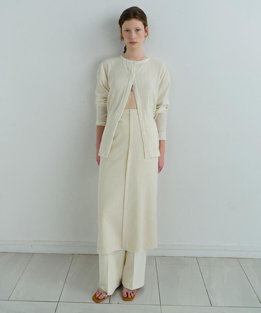 Aubeuawo Hidden Pleats Blouse (Ivory)