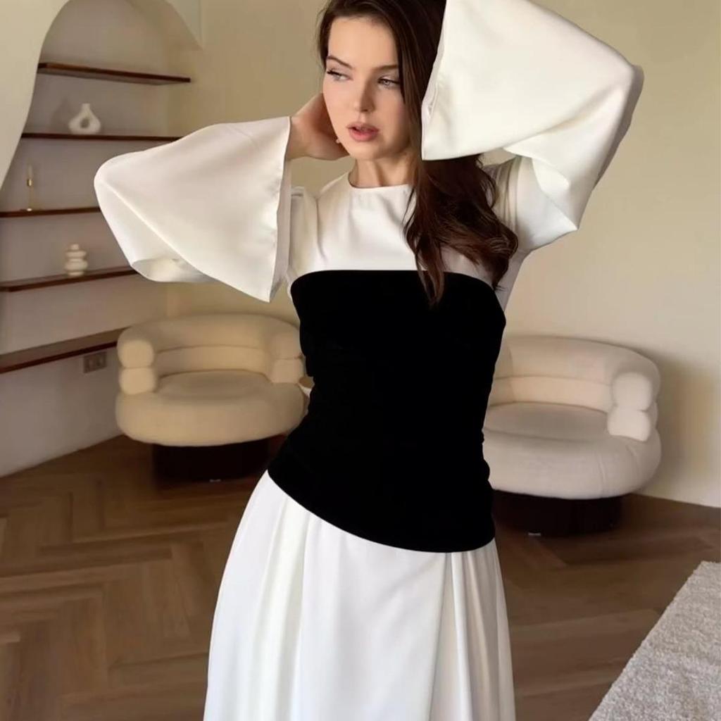 2023 Autumn Black & White Patchwork Waist-Slimming Socialite Maxi Dress for Women