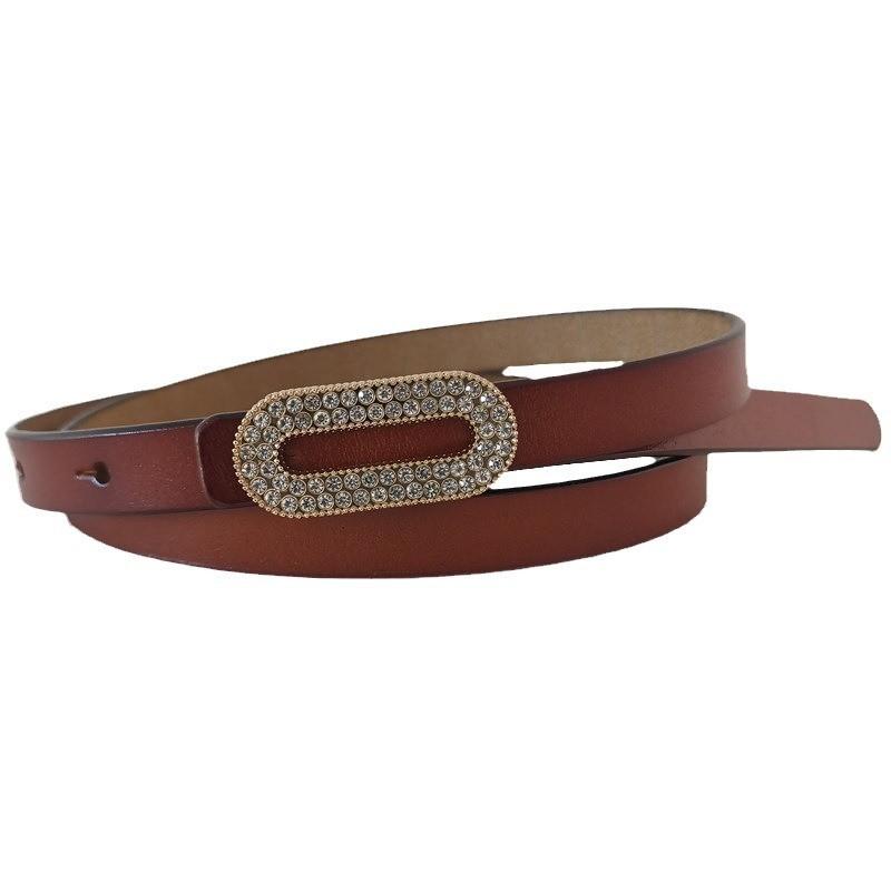 Fashionable Leather Dress Belt With Metallic Buckle For Stylish Winter Layering