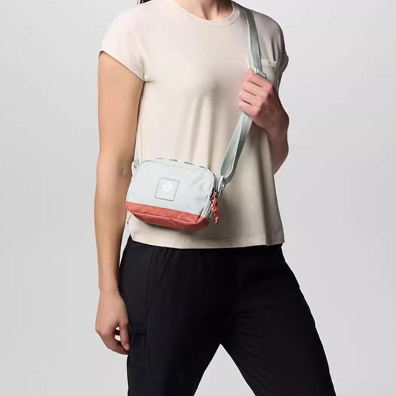 New Columbia Fabric Shoulder Bag Regular Unisex Light Green UU2768-335