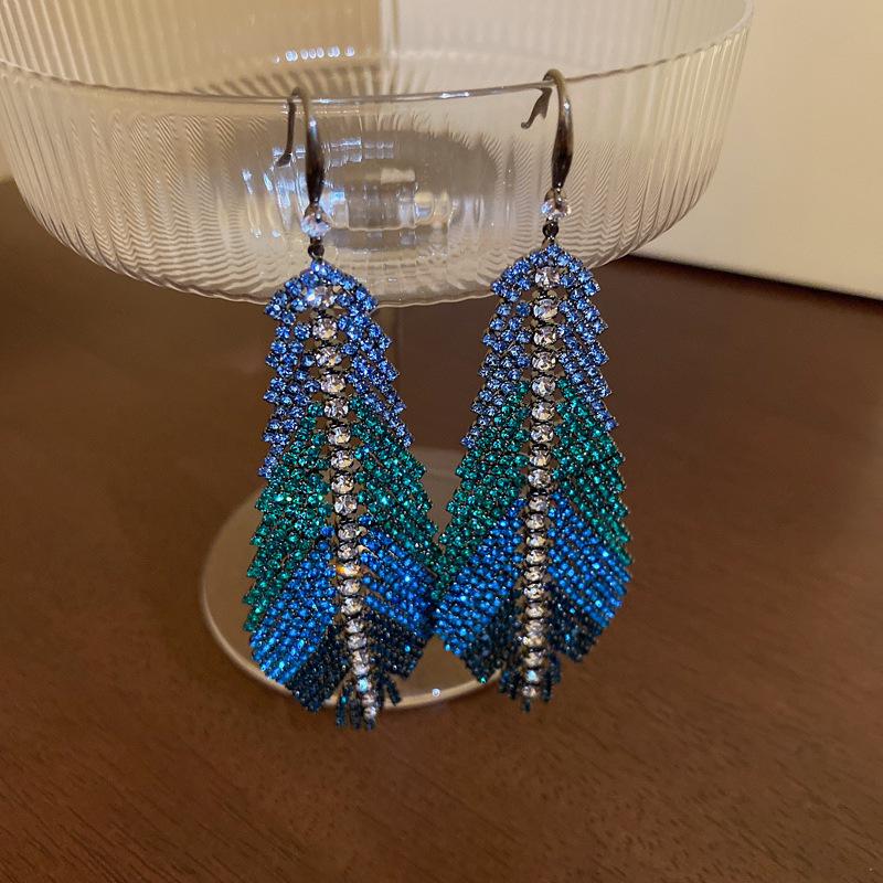 S925 Silver Needle Rhinestone Tassel Earrings - Exquisite Long Claw Chain with Colored Diamonds, European & American Style