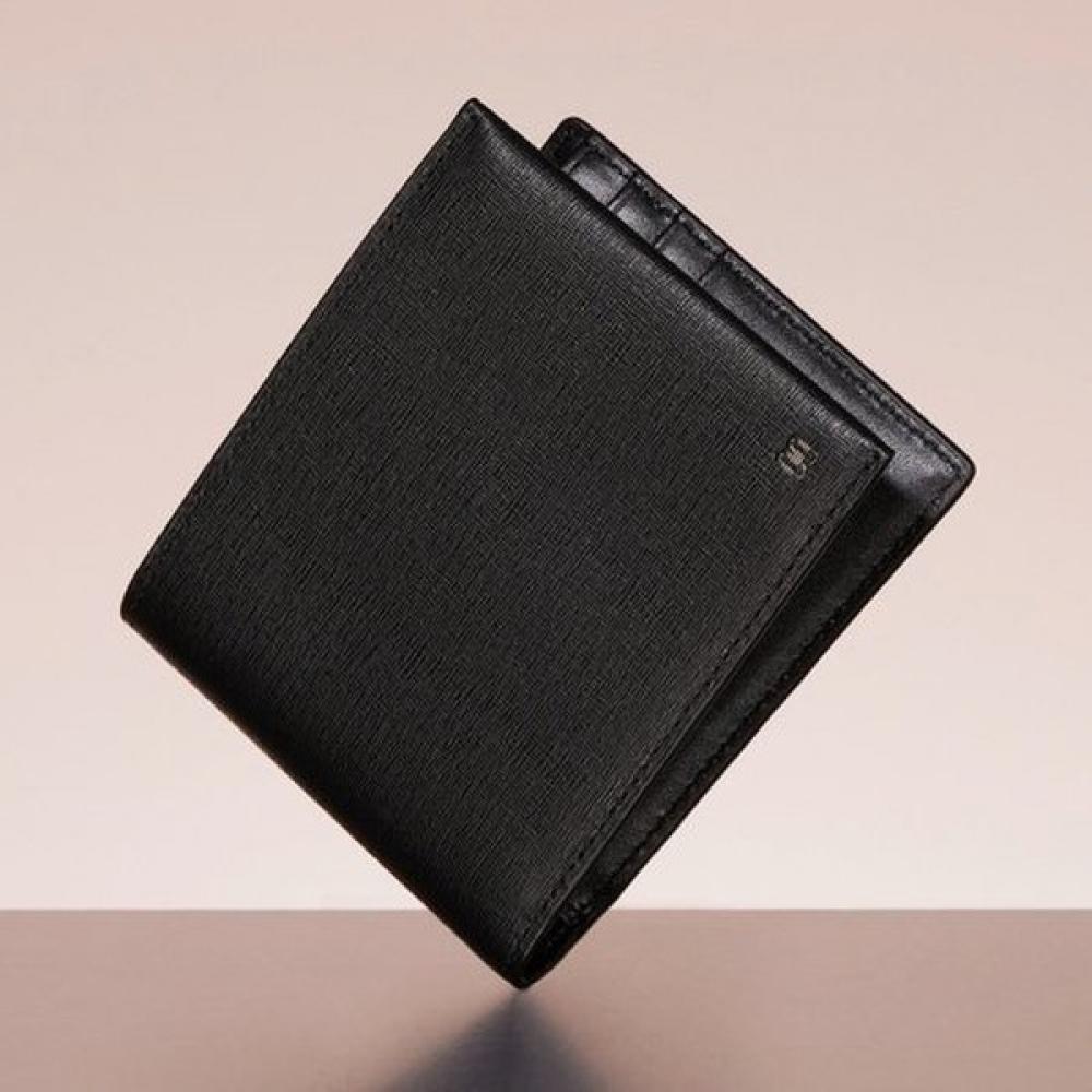 

Daks Modern Classic Black Leather Dd Logo Bi Fold Wallet Dbwa5f833bk Single option
