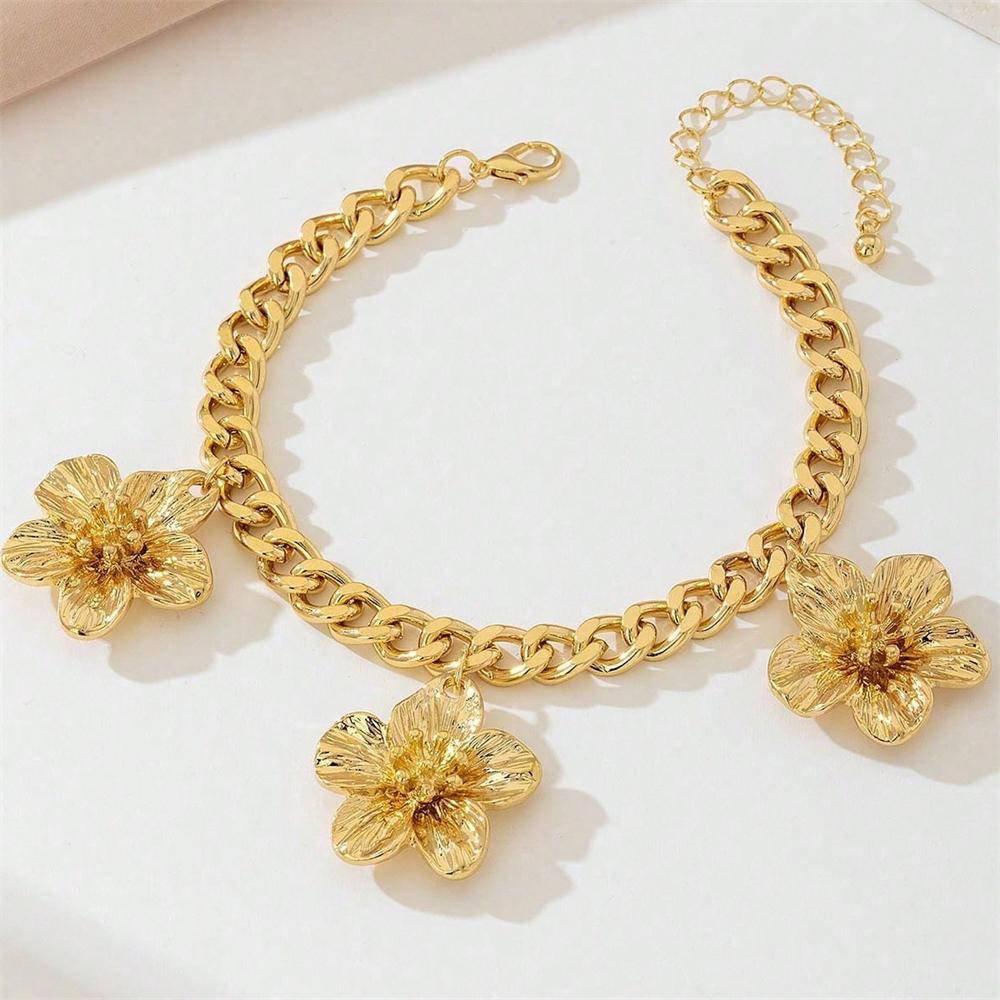 

Jewelry Pleated Texture Retro Metal Flower Pendant Anklet Women s Exaggerated Beach Vacation Footwear золотий