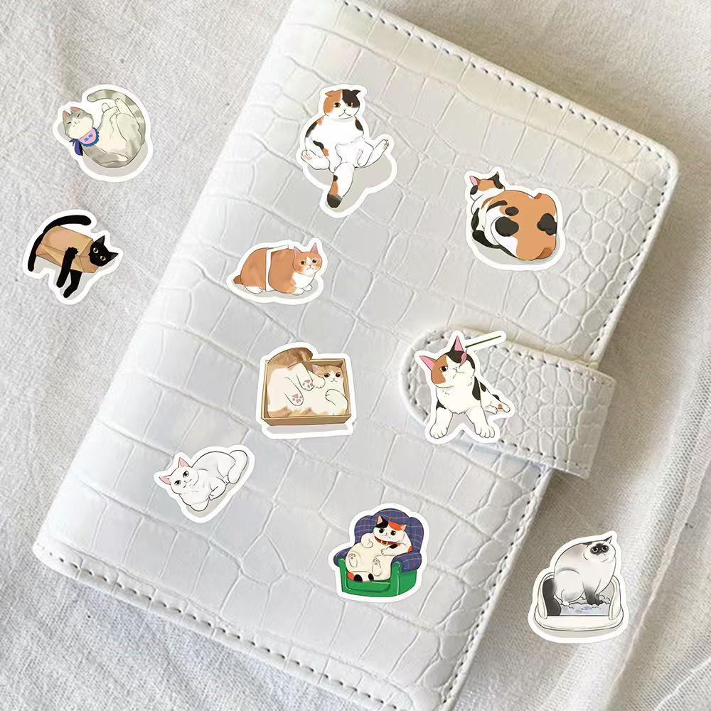 500-Sheet Kawaii Cat Scrapbooking Tape Roll Reusable Stickers for Envelope Sealing