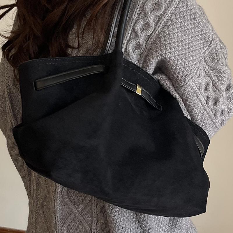 Autumn New Fashionable Matte Portable Shoulder Bag Simple Retro Green Underarm Bag Large Capacity Commuter Bag