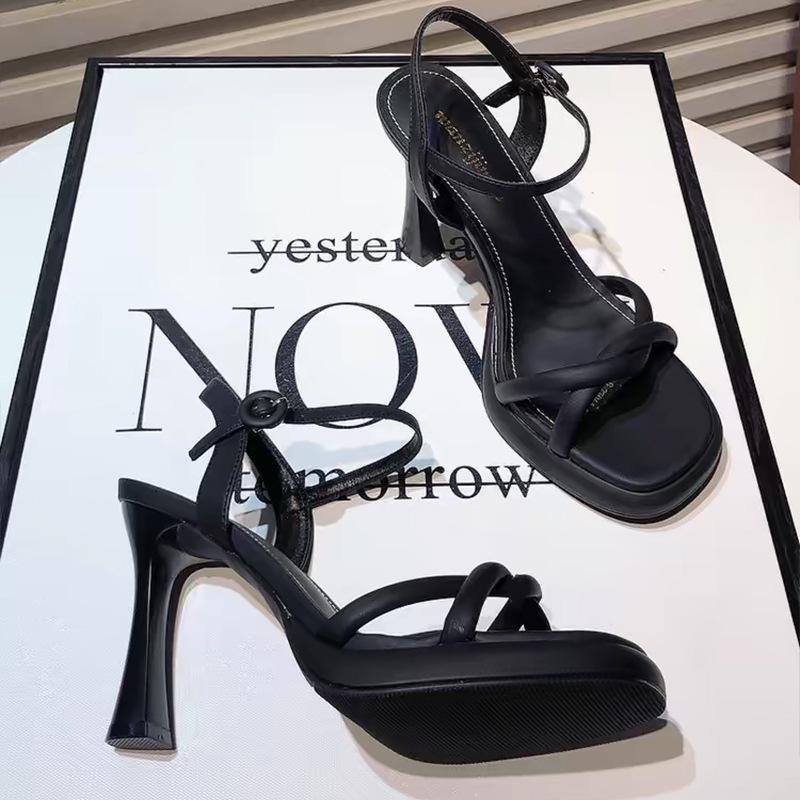 Beige sandals women's 2025 new outer wear summer word with open-toed small fragrant waterproof table high heels