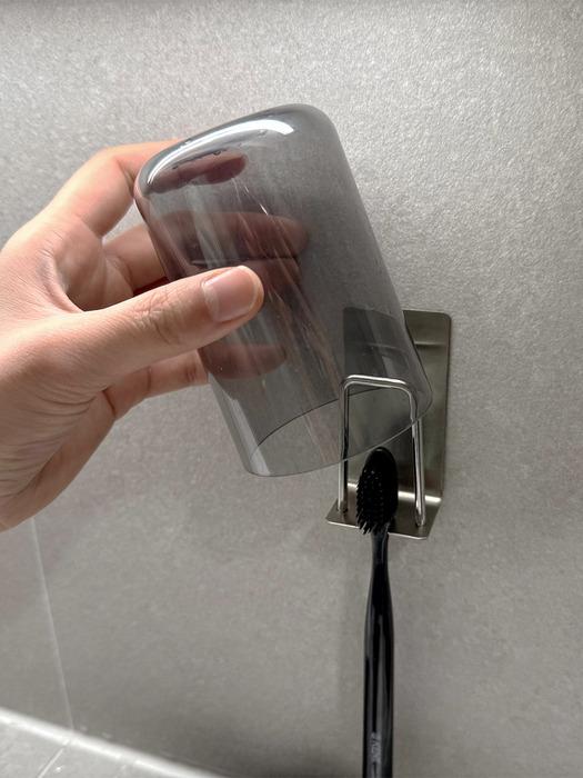 HOMETUDIO HOMETUDIO Modern Gray Toothbrush Cup Modern Gray Toothbrush Cup