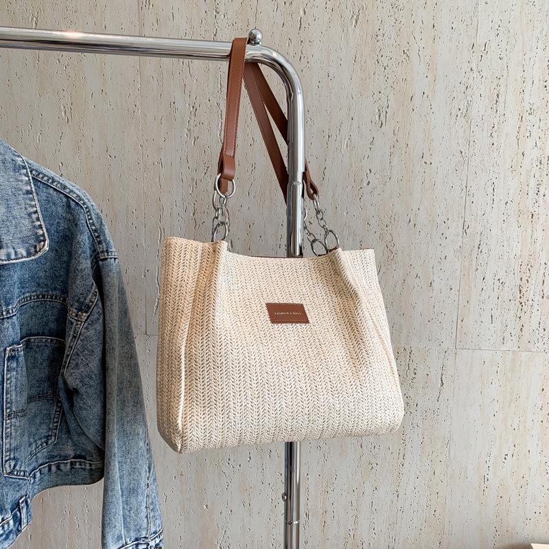 

Retro woven tote bag 2024 large capacity straw handbag bag European and American fashion trendy new women s bag shoulder bag коричневий